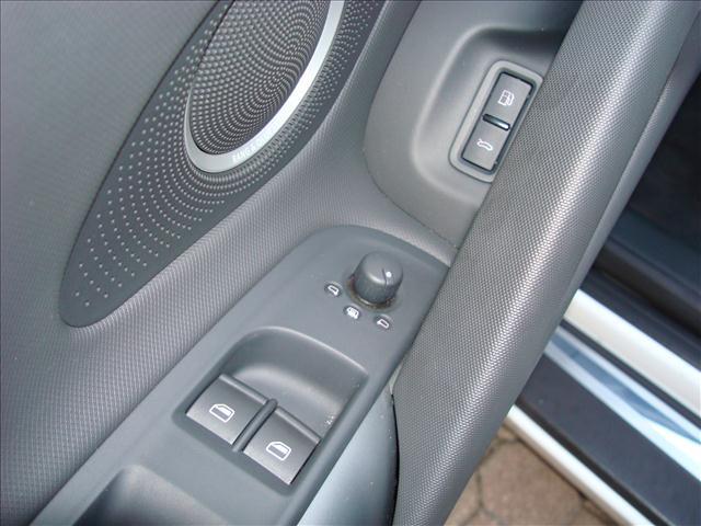 Audi R8 2009 photo 11