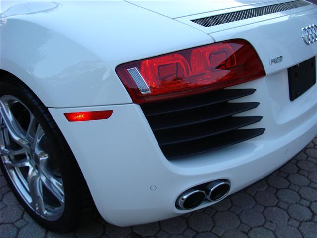 Audi R8 2009 photo 20