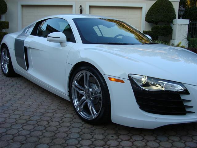 Audi R8 2009 photo 23