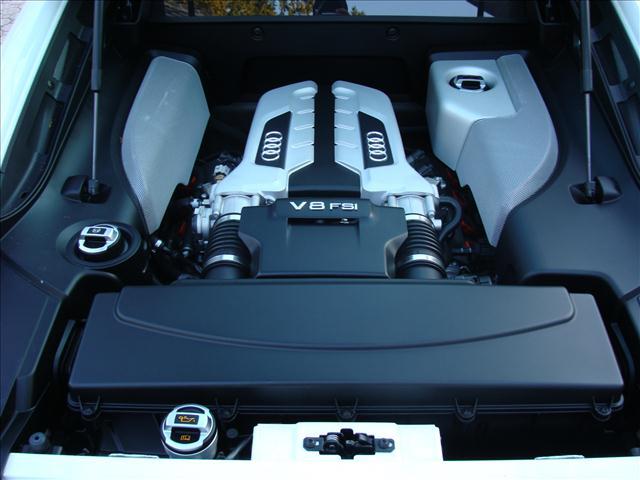 Audi R8 2009 photo 43