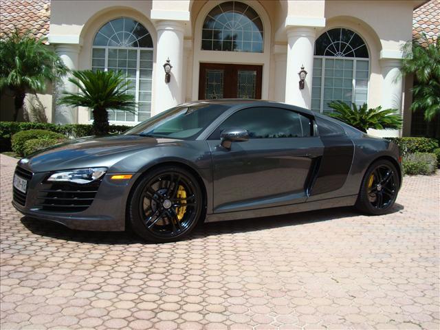 Audi R8 2009 photo 3