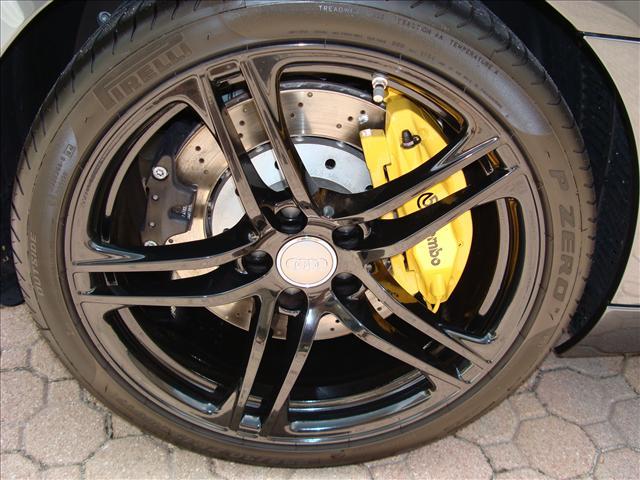 Audi R8 2009 photo 12