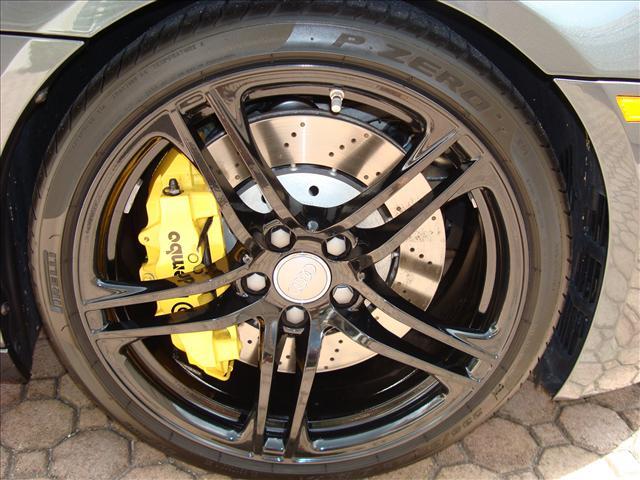 Audi R8 2009 photo 15