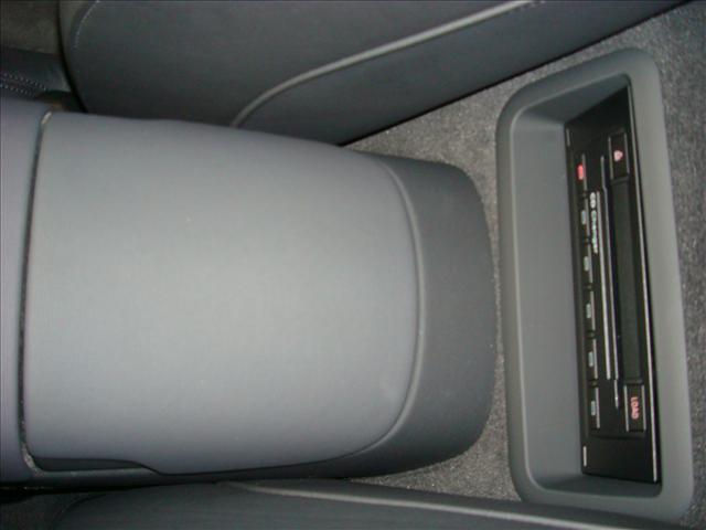 Audi R8 2009 photo 21