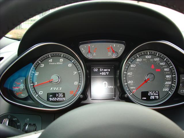 Audi R8 2009 photo 24
