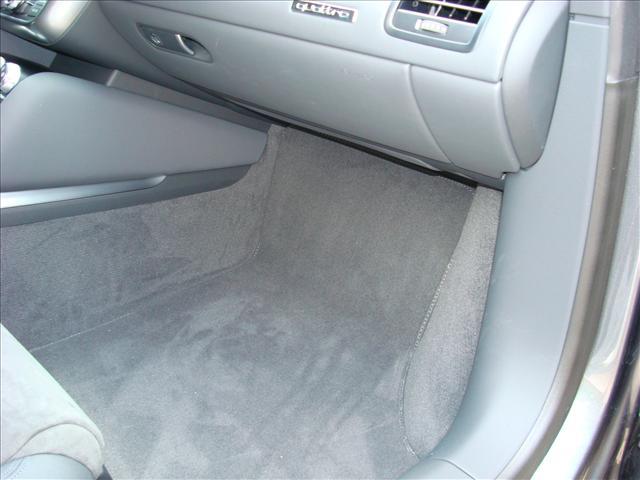 Audi R8 2009 photo 28