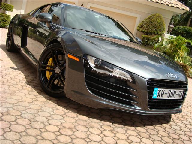 Audi R8 2009 photo 37