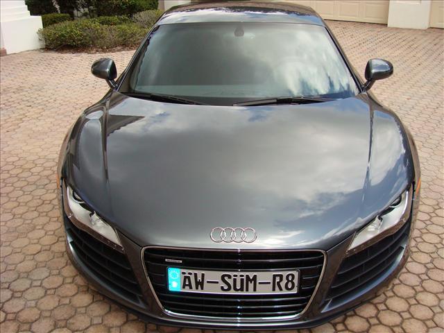 Audi R8 2009 photo 55