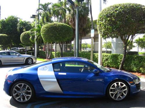 Audi R8 2011 photo 5