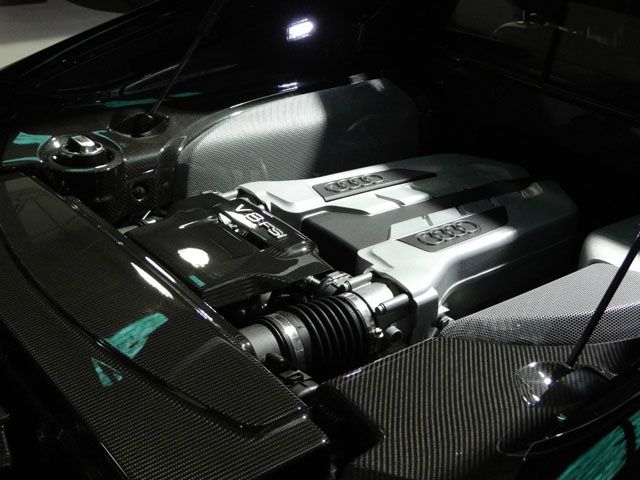 Audi R8 2012 photo 15