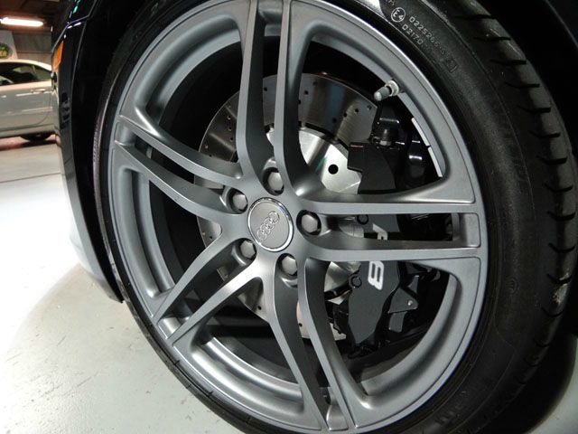 Audi R8 2012 photo 22