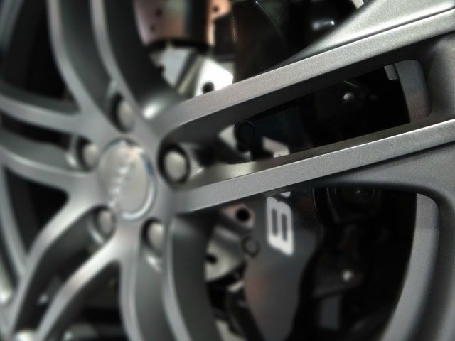 Audi R8 2012 photo 23