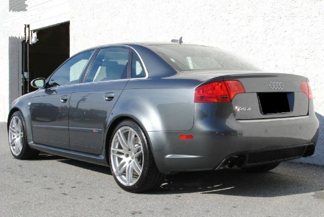 Audi RS4 2007 photo 1