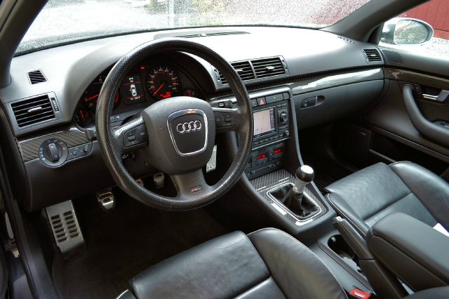 Audi RS4 2007 photo 0