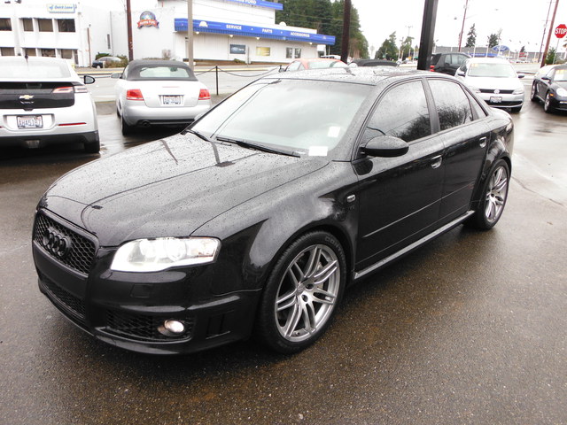 Audi RS4 2007 photo 2