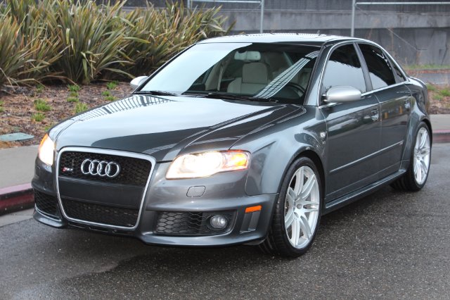 Audi RS4 2008 photo 3