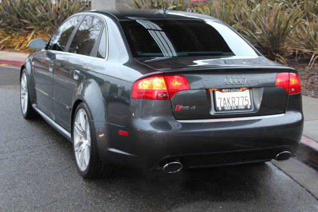 Audi RS4 2008 photo 4