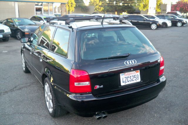 Audi S4 2001 photo 1