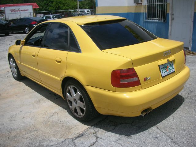 Audi S4 2001 photo 1