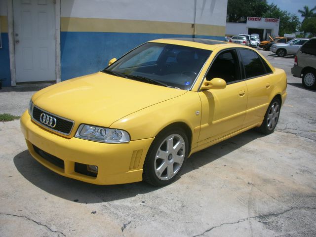 Audi S4 2001 photo 3
