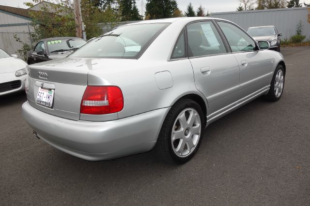 Audi S4 2001 photo 1
