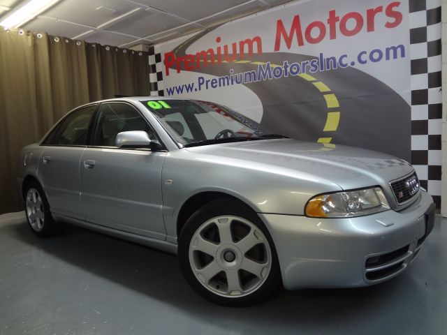 Audi S4 2001 photo 2
