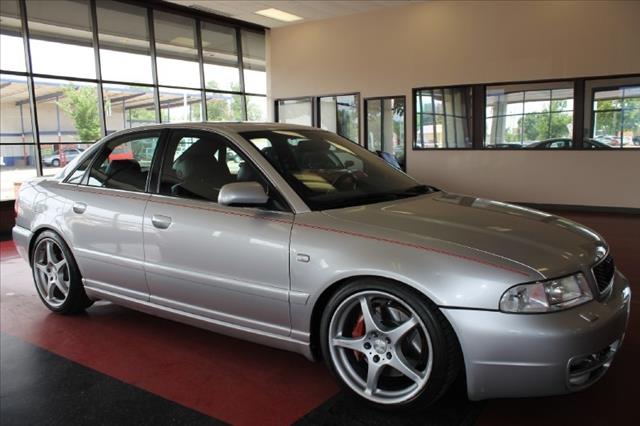 Audi S4 2001 photo 3