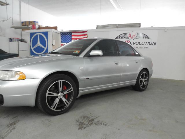 Audi S4 2002 photo 10