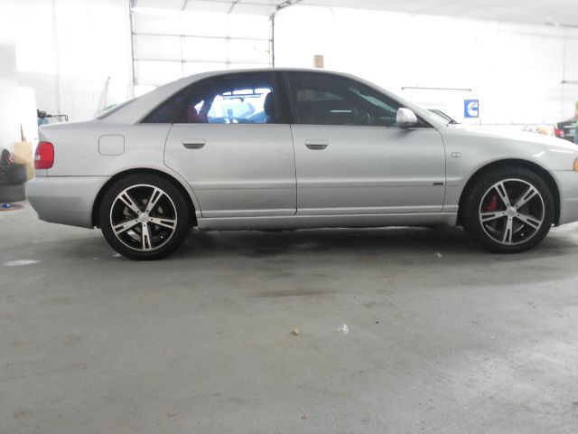Audi S4 2002 photo 12
