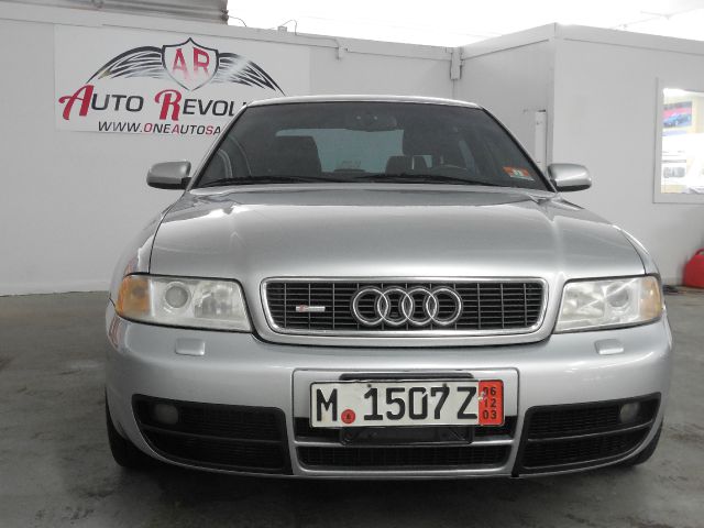 Audi S4 2002 photo 13