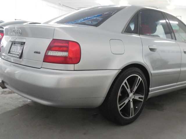 Audi S4 2002 photo 23