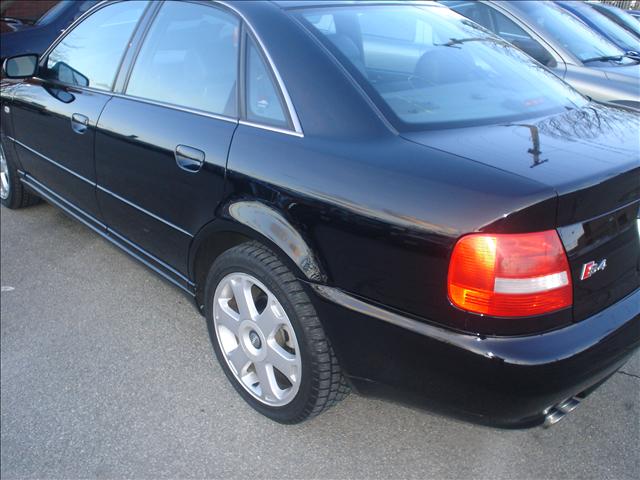 Audi S4 2002 photo 3