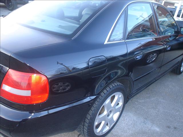 Audi S4 2002 photo 4