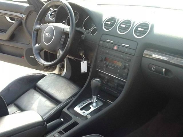 Audi S4 2004 photo 3