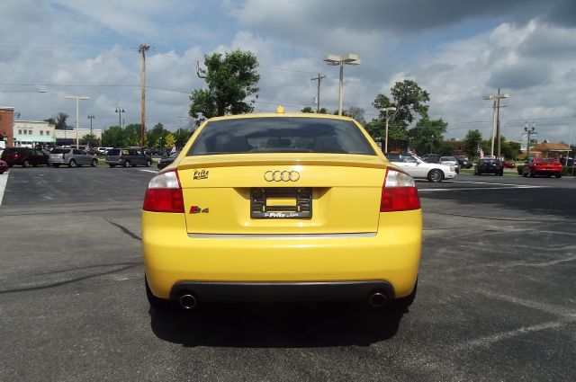 Audi S4 2004 photo 1