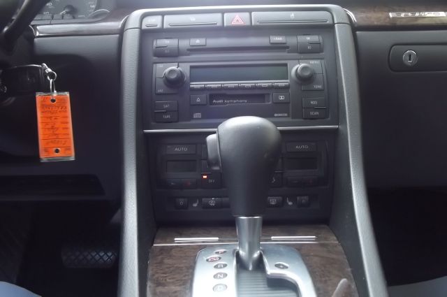 Audi S4 2004 photo 10