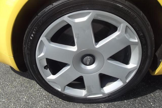 Audi S4 2004 photo 19