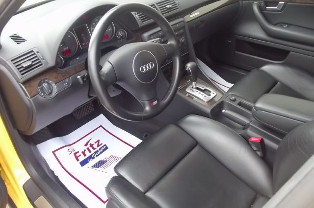 Audi S4 2004 photo 7
