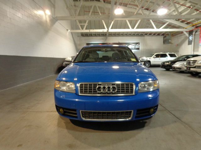 Audi S4 2004 photo 1