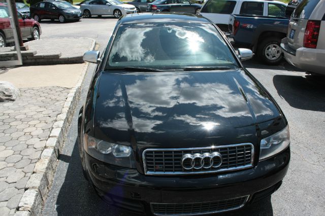 Audi S4 2004 photo 3