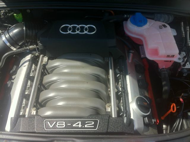 Audi S4 2005 photo 15
