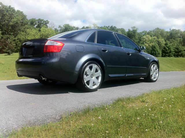 Audi S4 2005 photo 25