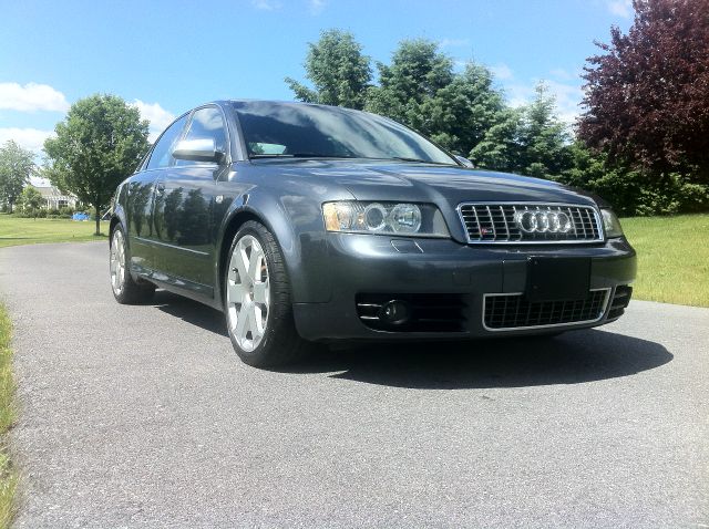 Audi S4 2005 photo 34