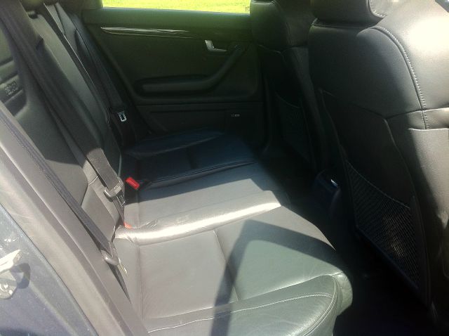 Audi S4 2005 photo 45