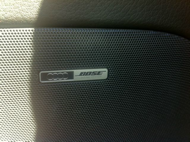 Audi S4 2005 photo 49