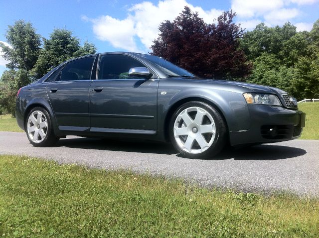 Audi S4 2005 photo 50