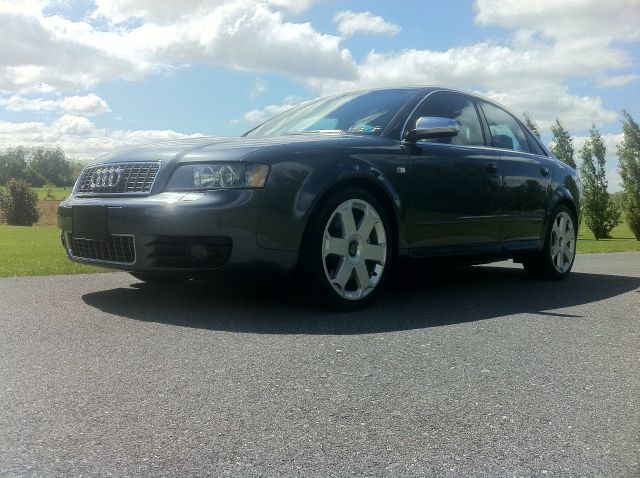 Audi S4 2005 photo 56