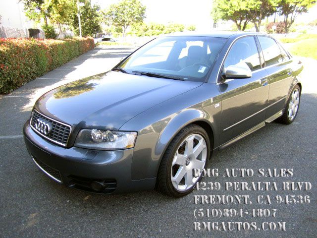 Audi S4 2005 photo 4