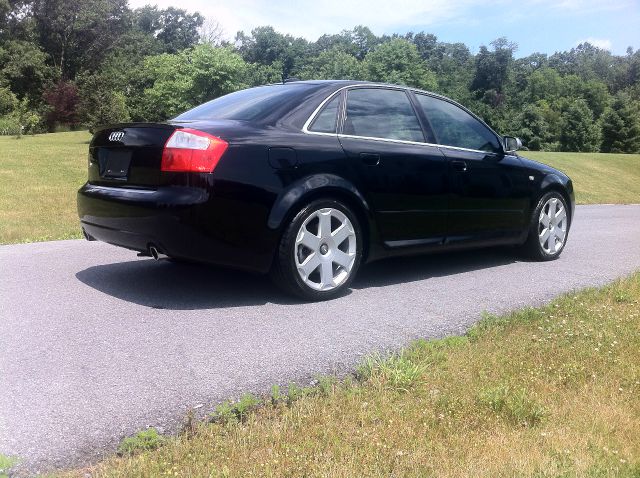 Audi S4 2005 photo 3