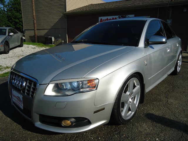 Audi S4 2005 photo 1